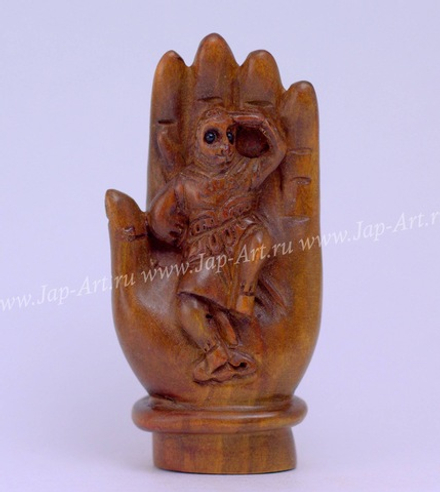 Нэцкэ Обезьяна на ладоне