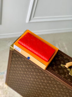 Louis Vuitton Brazza Wallet
