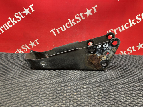 Кронштейн замка кабины