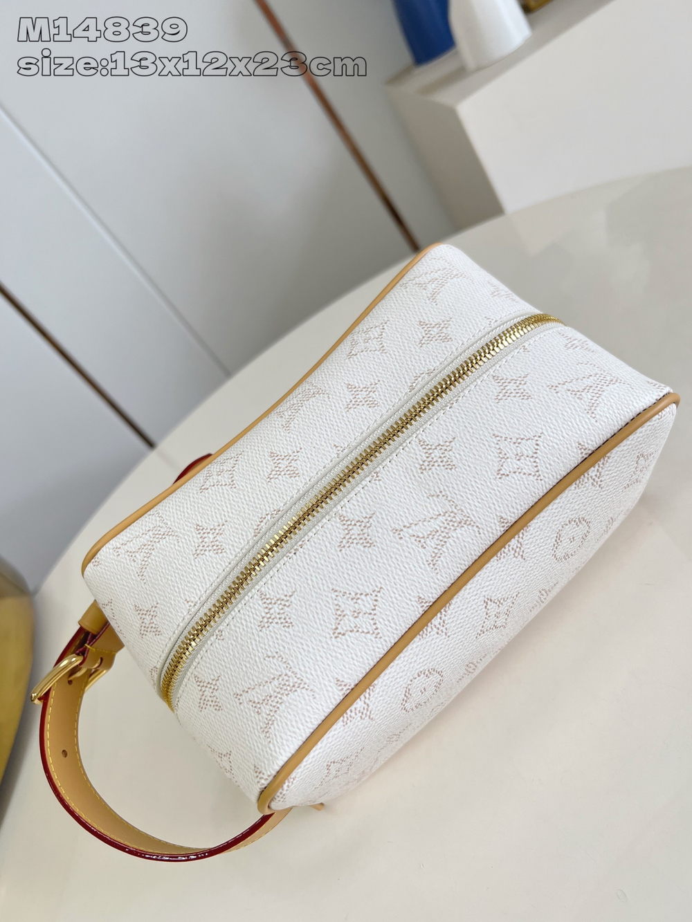 Louis Vuitton Locker Dopp Kit