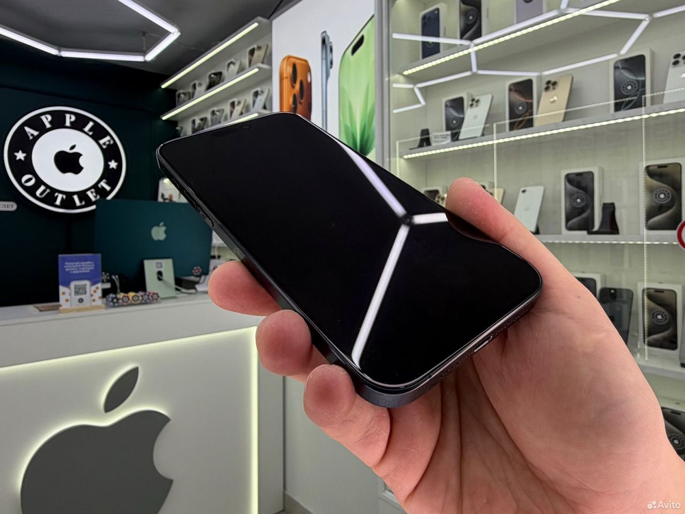iPhone 15 Pro Max, 256 ГБ, SIM + eSIM б/у