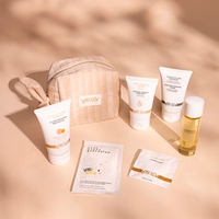 Подарочный набор для романтического путешествия в бежевой косметичке YESforLOV La Trousse Enchantée YFL01D96