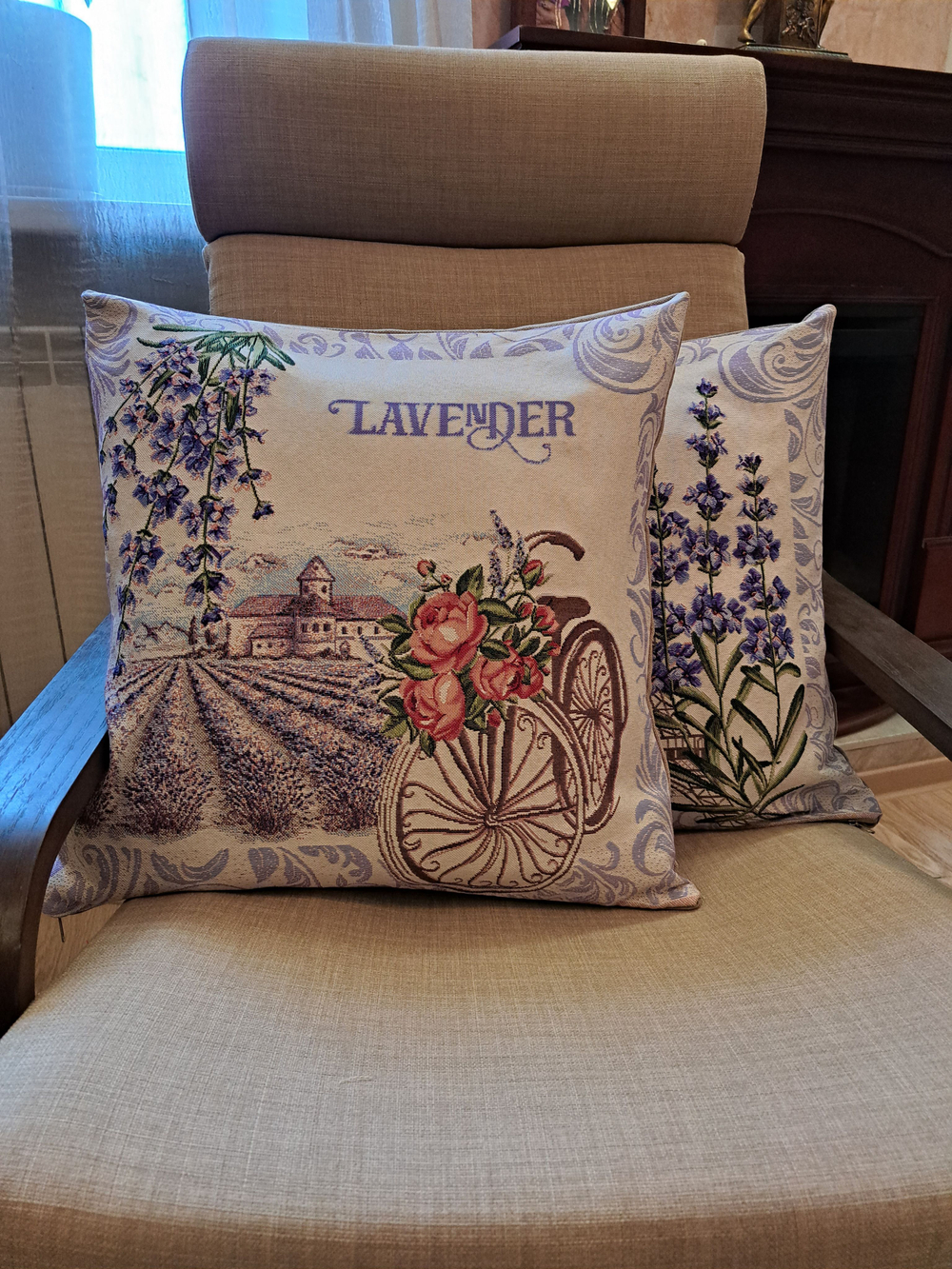 Декоративный гобеленовый чехол для интерьерной подушки Лаванда Прованс 47х47