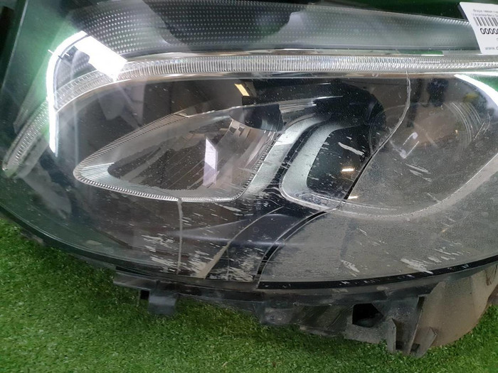 Битая Фара левая Mercedes GLC X253 (2015-2019) LED