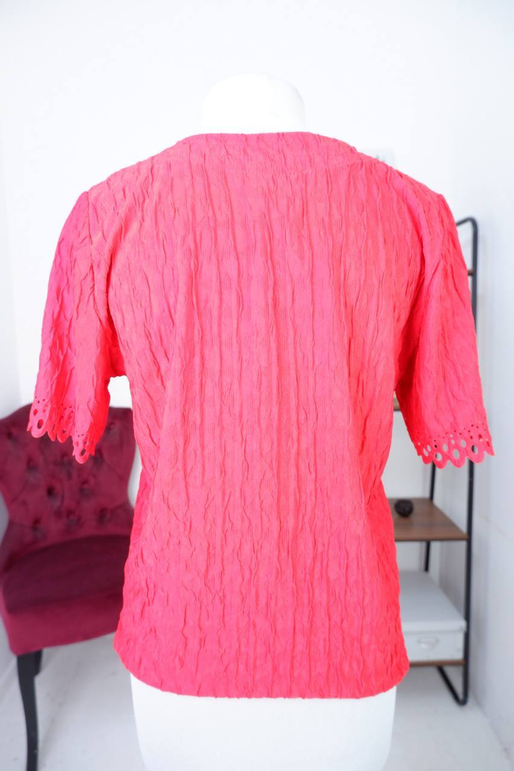 Блузка для практичного образа, визуально 48 размер