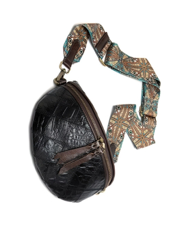 Сумка через плечо кожаная маленькая бананка КожаноFF