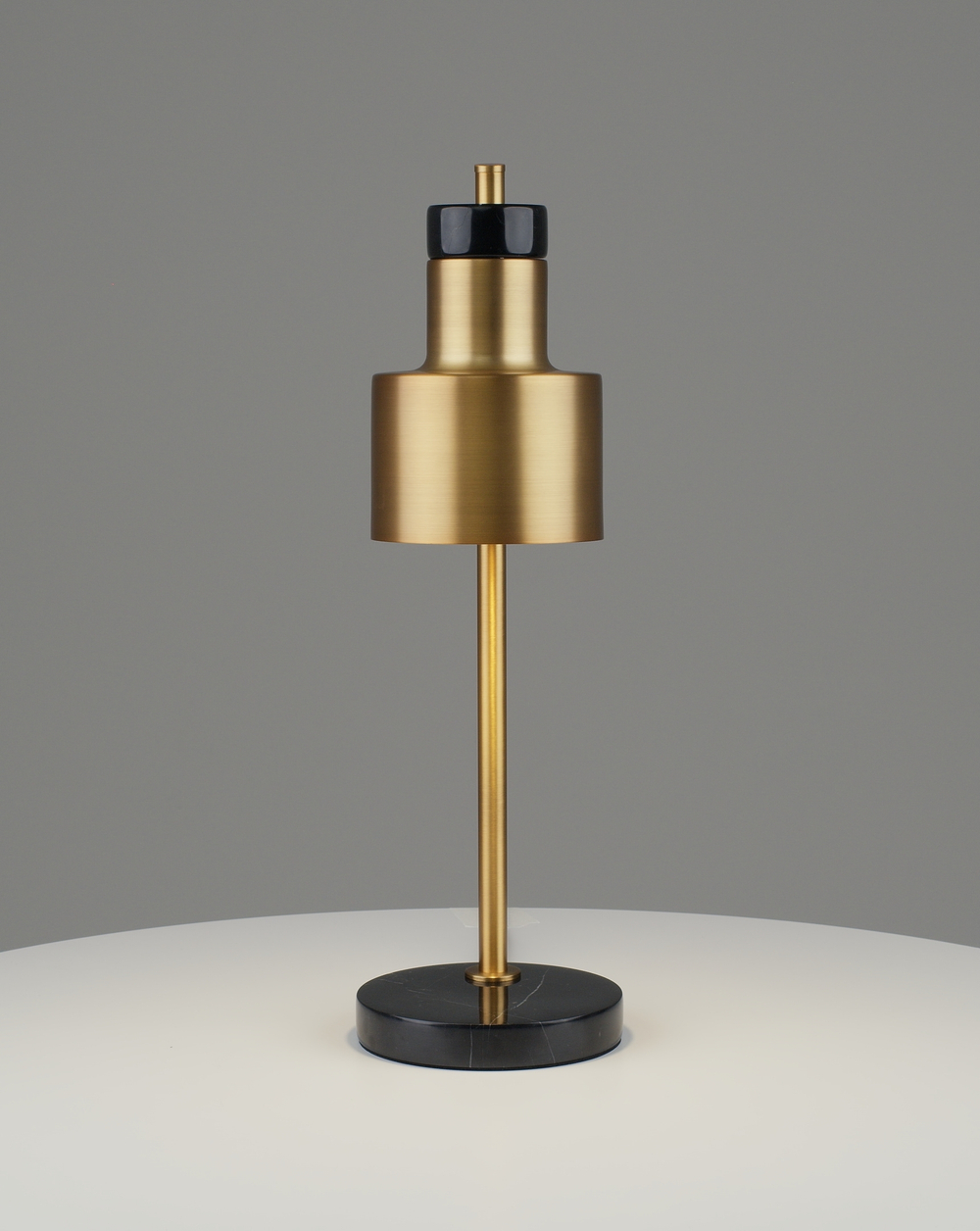 Лампа настольная Moderli V11307-1T Goldy