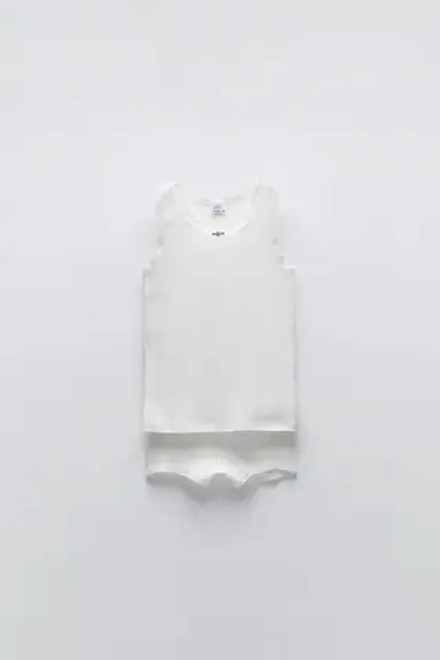 ZARA КОМПЛЕКТ ИЗ ФУТБОЛКИ И ШОРТ, ЭКРЮ