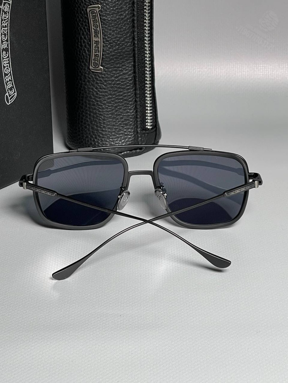 Солнечные очки Chrome Hearts