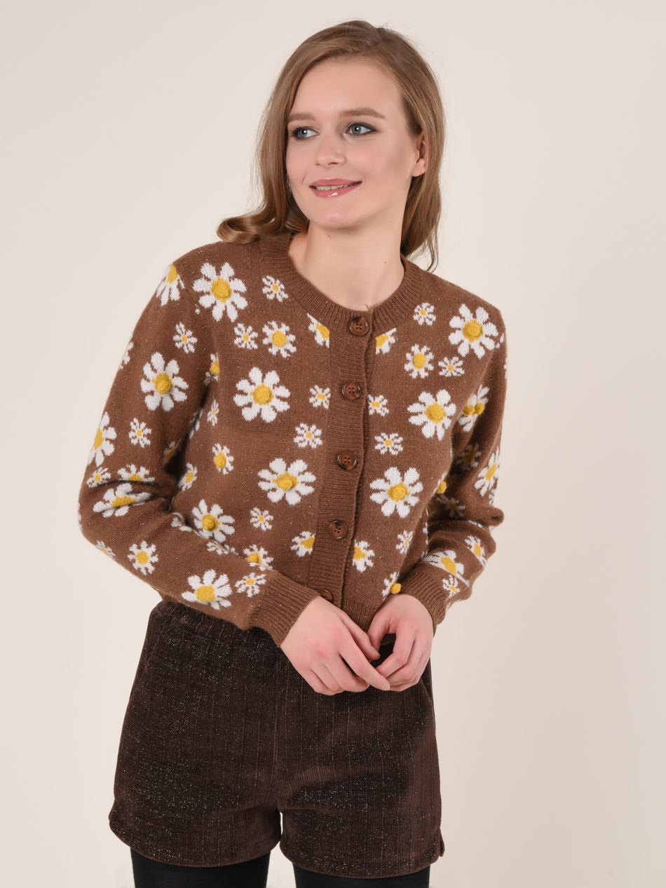 Кардиган женский с объемными ромашками