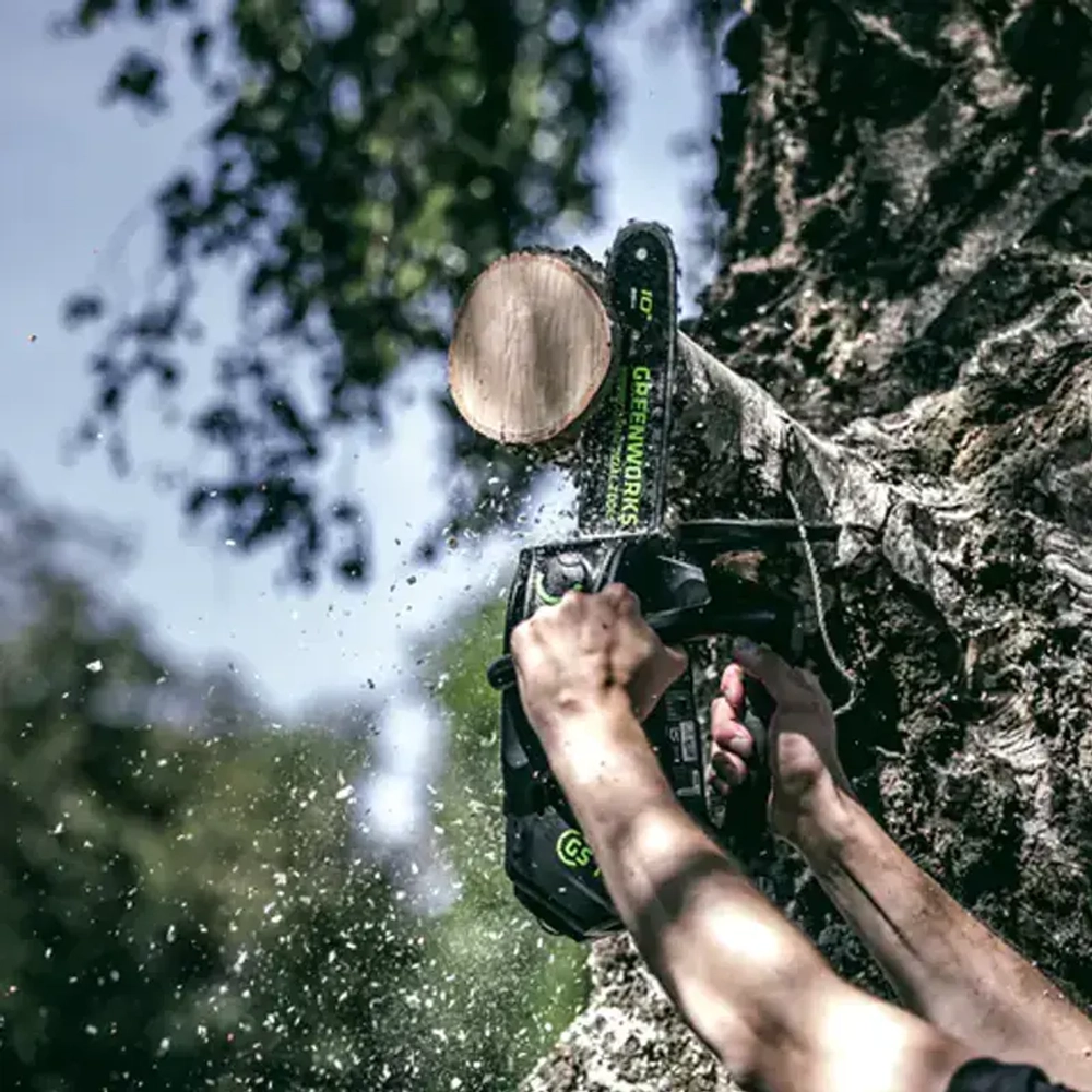 Аккумуляторная цепная пила Greenworks GD40TCSK4 (1 x 4 Ач, ЗУ) 2003807UB