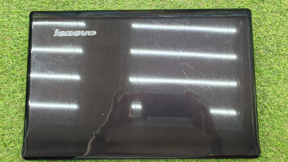 Ноутбук Lenovo i3/4 Gb