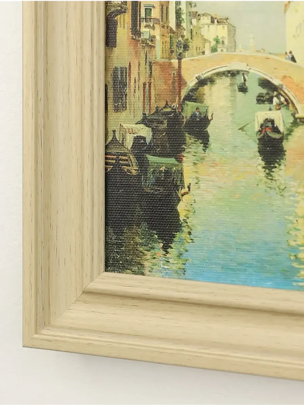 Картина настенная интерьерная в раме