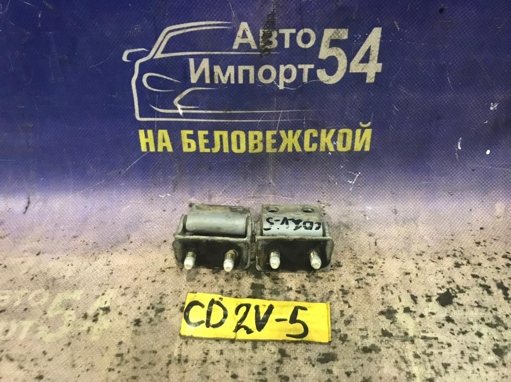 Петля багажника MITSUBISHI LIBERO 2001