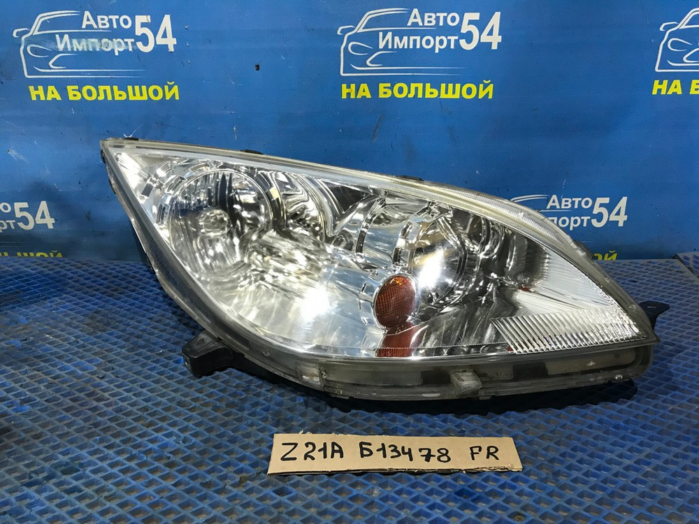 Фара передняя правая MITSUBISHI COLT 2002-2012