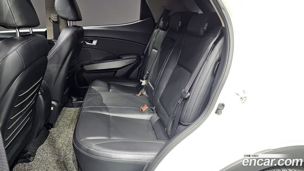 KG Mobility (Ssangyong) Very New Tivoli Бензин 1.5 2WD (04.2020)