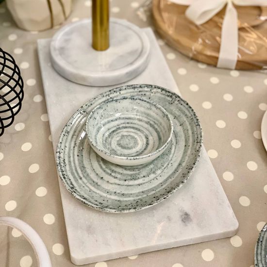 Доска для подачи из мрамора "Наоми Ice" 38х18 см, цвет серый