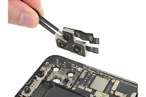 Замена микрофона основной камеры на iPhone 14 Pro