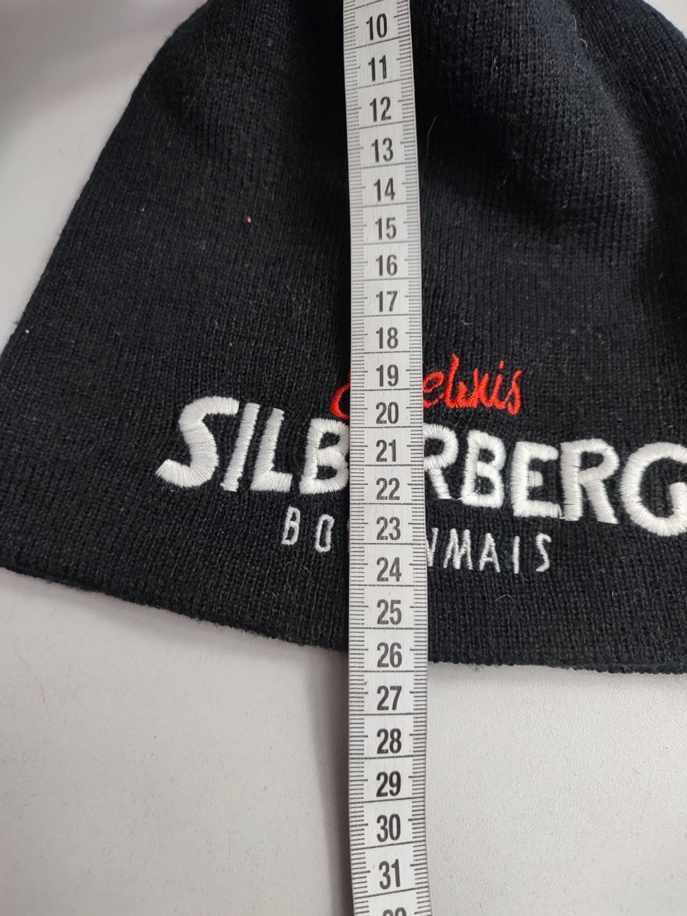 Шапка модная