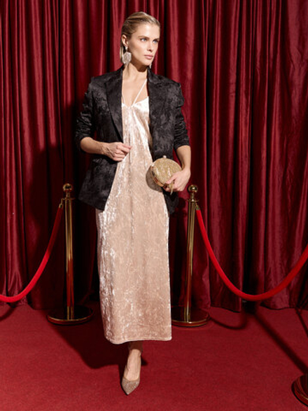 Приталенный жакет