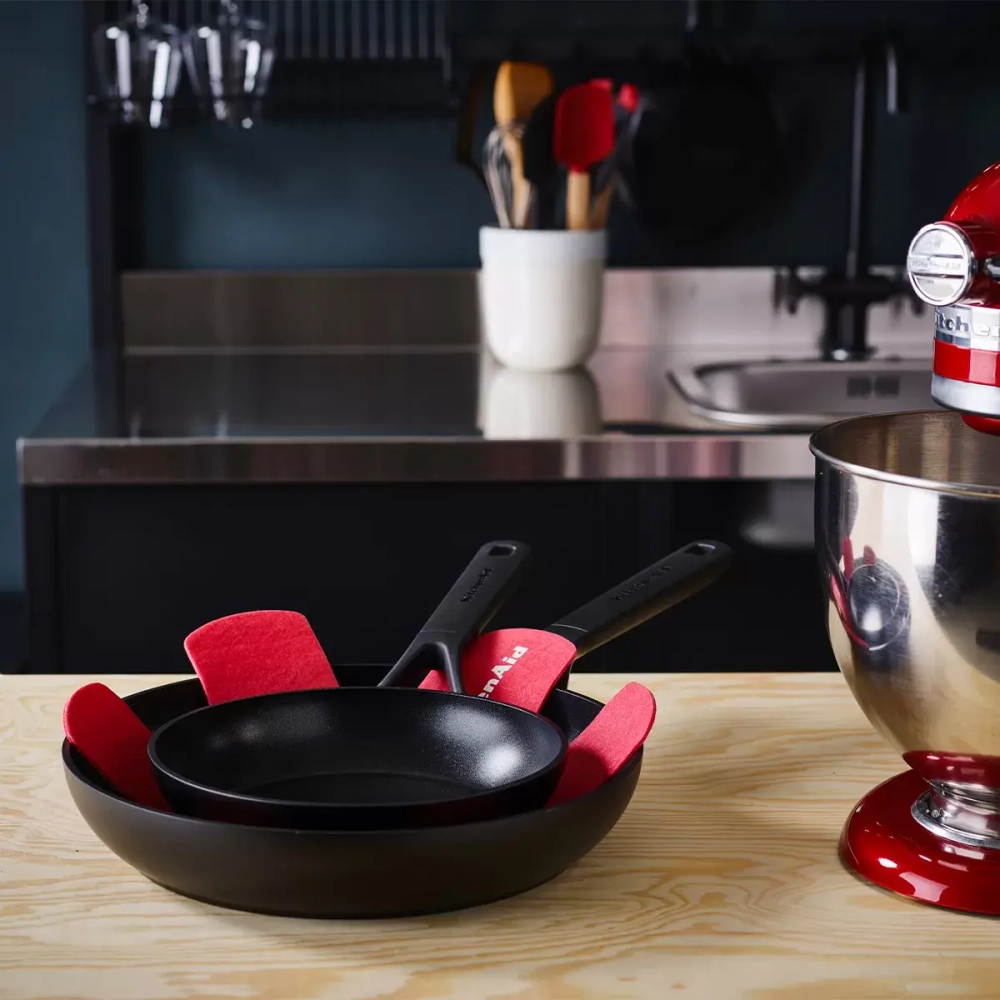 KitchenAid Классическая керамическая сковорода 28см.