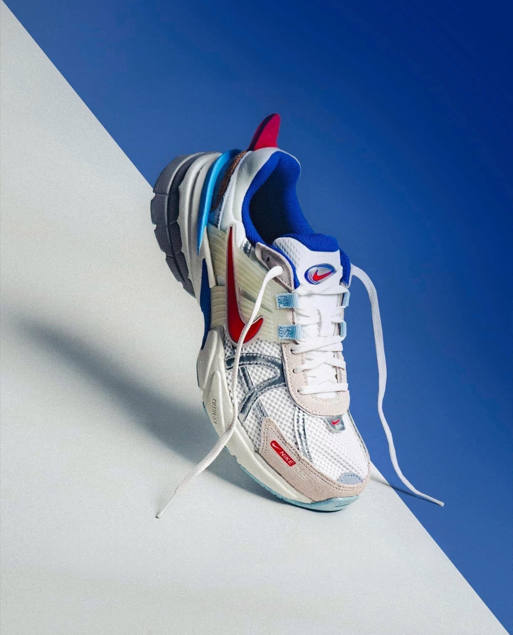 Кроссовки Nike V2K Run, бел.-син.