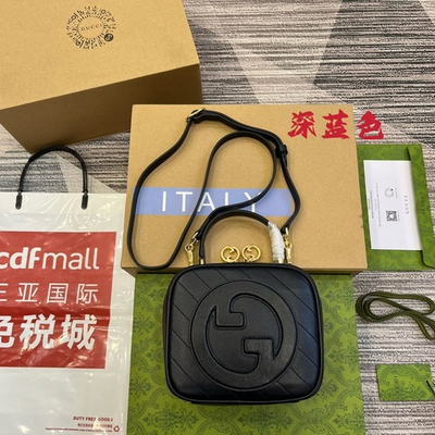 Gucci Blondie Top Handle Bag 17 cm