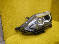 Битая Фара левая Nissan Qashqai J11 (2013-2019) галоген