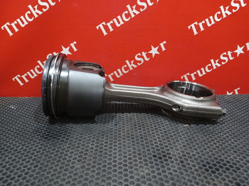 Поршень с шатуном 2024г