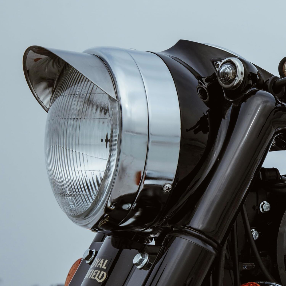 Накладка на фару Royal Enfield, серебристый Aero Visor – Classic 350 / Bullet 350, арт. KXA00085