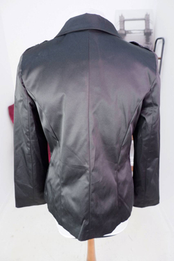 Жакет приталенного кроя, визуально на 50 размер, новый