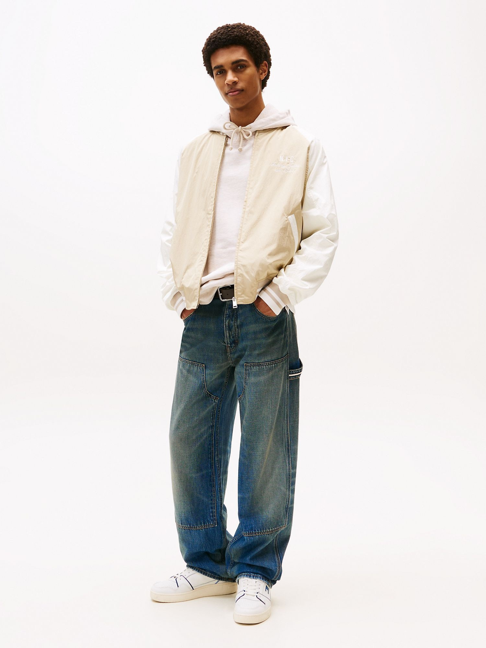 Бомбер Tommy Jeans Eagle Graphic Light Beige/ Ancient White