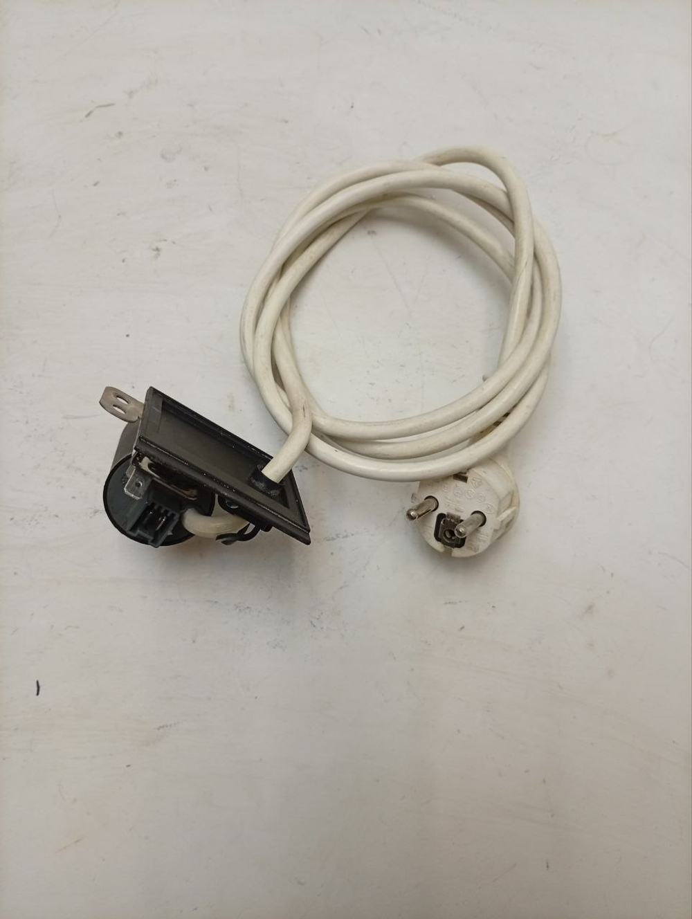 WMSD7105B кт17 Сетевой фильтр стиральной машины Indesit Ariston C00378443 б/у