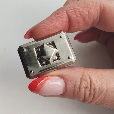 Замок вертушка на винтах Прямоугольник Серебро