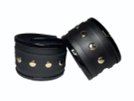 Черные наручники из эко-кожи (Цвет: черный)