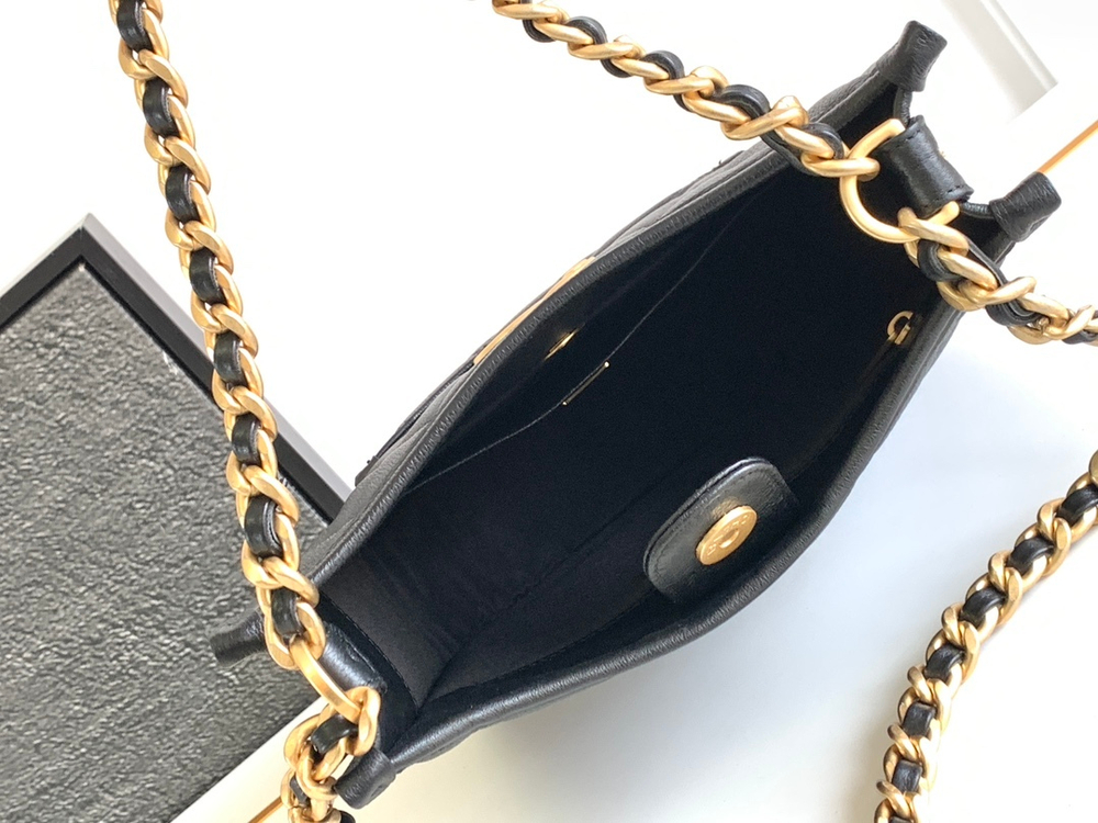 Chanel Bag 23 cm