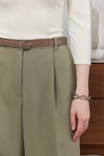 БАЗОВЫЙ ТОНКИЙ РЕМЕНЬ С МЯТОЙ ПРЯЖКОЙ TAUPE