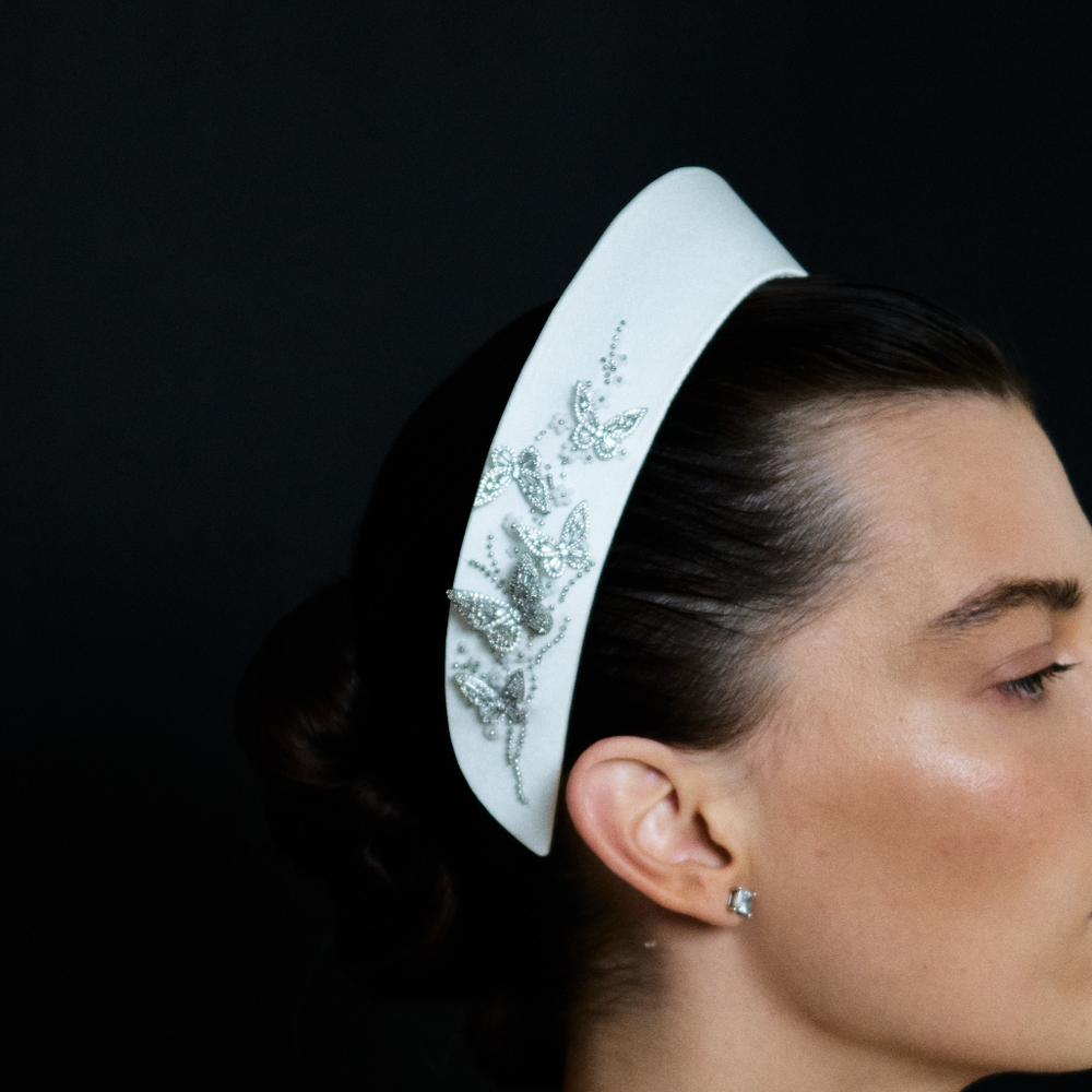 Кокошник S белый с бабочками