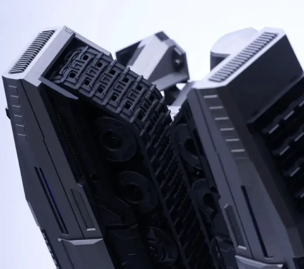 Трансформирующийся программируемый робот с голосовым управлением Robosen Hasbro Megatron Flagman (English version)