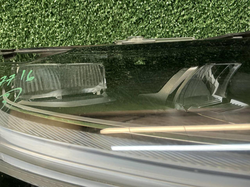 Фара правая Volvo XC60 2 (2017-2021) LED