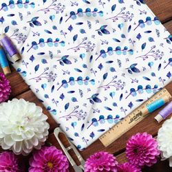 Ткань ниагара синия трава и тысячелетник на белом фоне