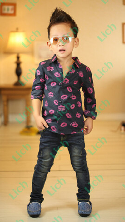 Рубашка детская однотонная с принтами следов от помады