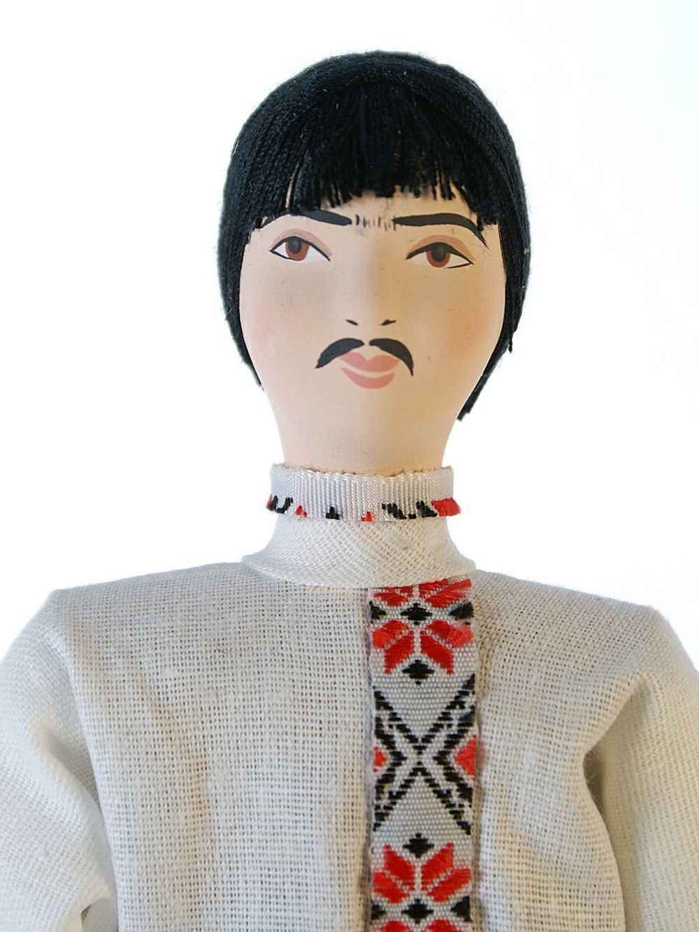 Кукла коллекционная Чуваш в праздничном костюме