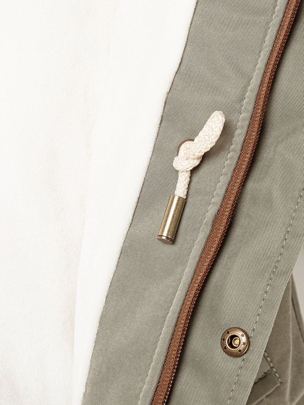 Парка демисезонная с меховым воротником "Ельник"