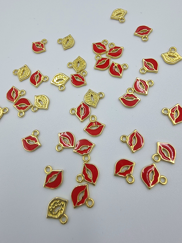 Подвеска-украшение для нижнего белья губы золото