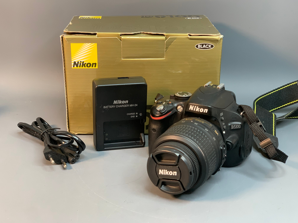 Nikon D5100 Kit 18-55mm 250 кадров