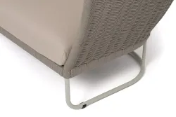 "Фиджи" диван 3-местный плетеный из роупа, каркас алюминий светло-серый (RAL7035) муар, роуп серый меланж круглый, ткань Mossle бежевая