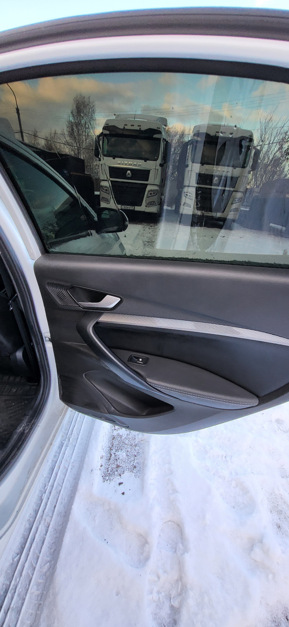 LADA VESTA Седан Life 1.6 106hp 5MT