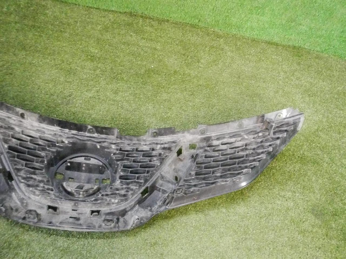 Решетка радиатора Nissan Qashqai J11 (2013-2019)