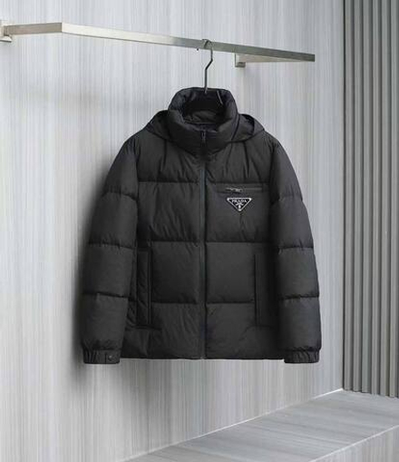 Пуховик Prada